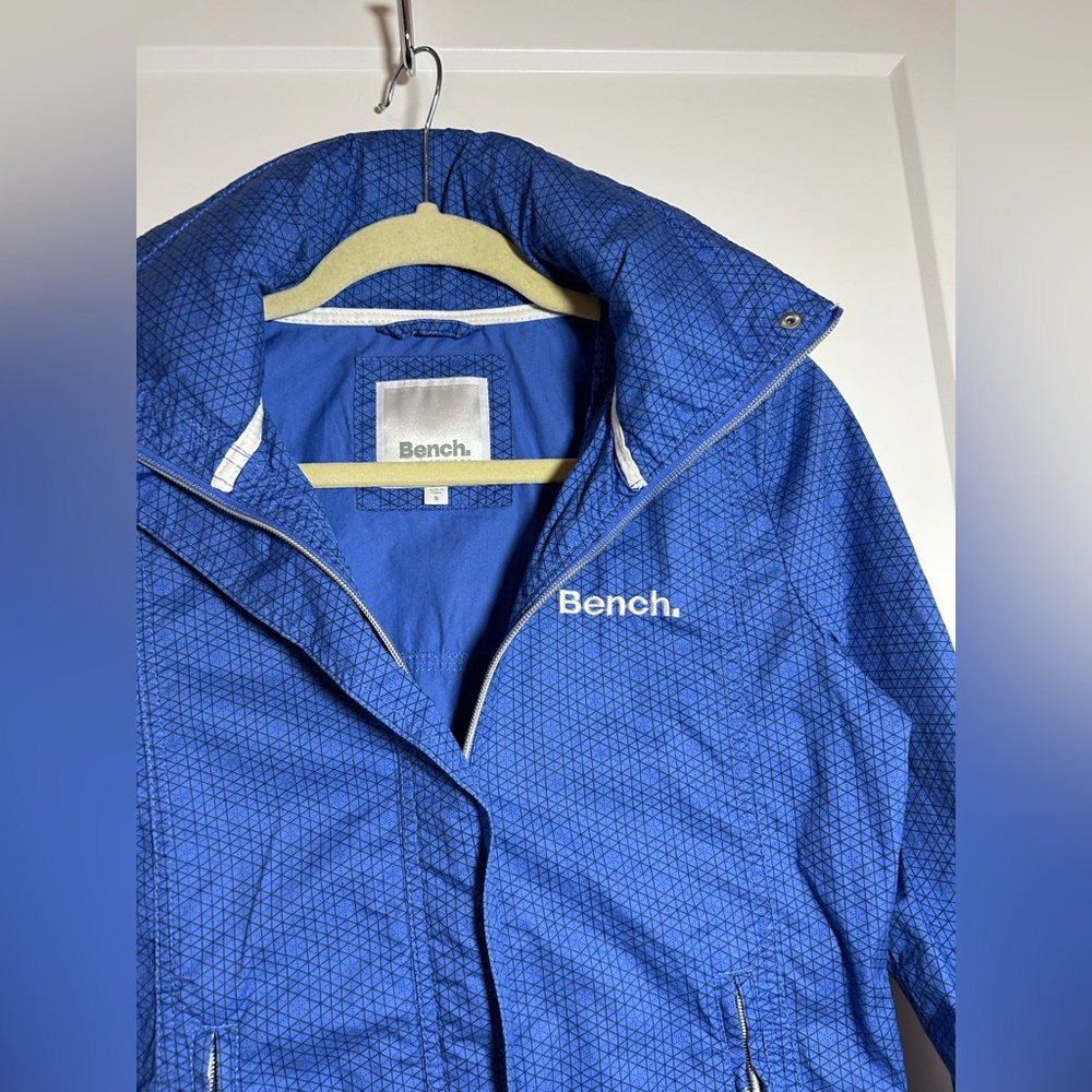 Small Bench Lightweight Spring Jacket, Buckle Bke… - image 1